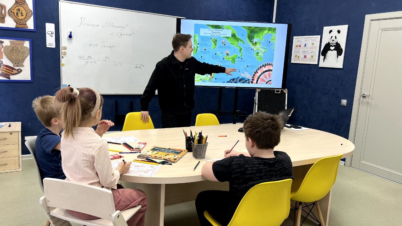 Школа Ай Класс на Петроградской - фото 1