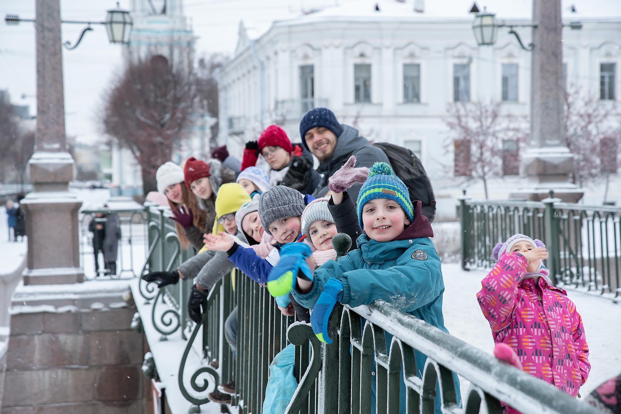 Петербургская школа ИлИ Моховая - фото 1